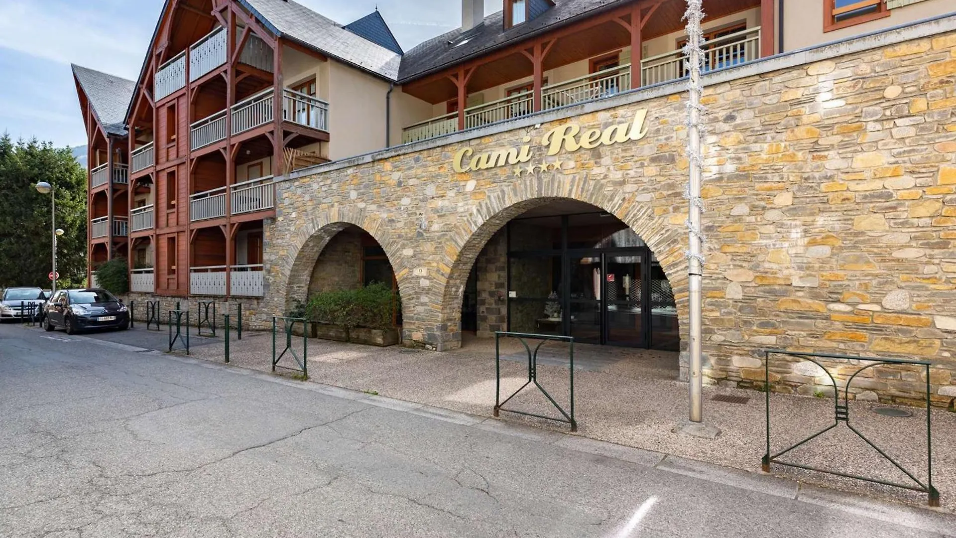 Appartement Duplex 8 Pers Centre-Ville Saint-Lary Soulan Avec Piscine, Hammam Et Sauna - Fr-1-296-425 0*, Saint-Lary-Soulan France
