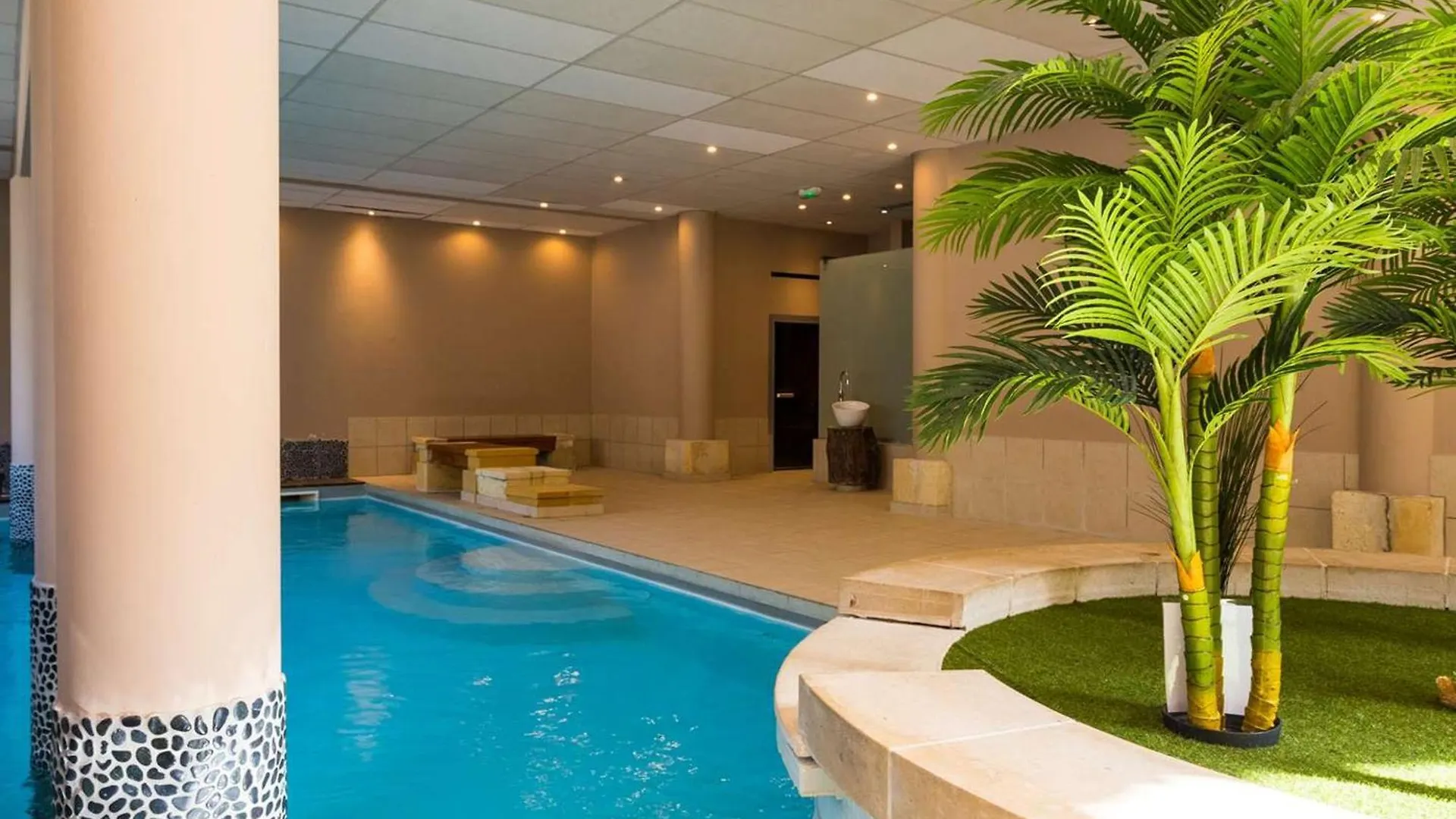 Apartment Appartement Duplex 8 Pers Centre-Ville Saint-Lary Soulan Avec Piscine, Hammam Et Sauna - Fr-1-296-425